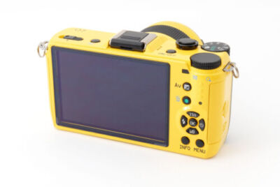 PENTAX Q7 12.4 MP Digital Camera yellow w. 5-15mm lens kit | eBay