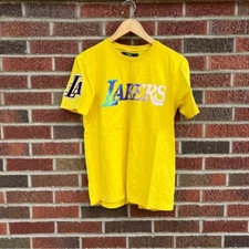 Pro Standard Yellow and Purple Lakers NBA LA Lakers Short Sleeve Tee Shirt