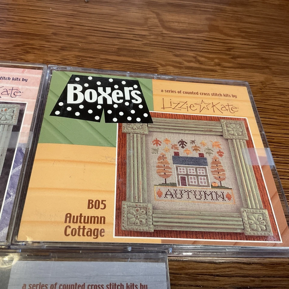 Lot Of 3 Only OOP Lizzie Kate Boxers - Autumn, , Spring and Winter Cottage. - Image 4 of 4