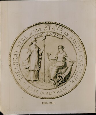 GA53 Orig Photo STATE SEAL NORTH CAROLINA Esse Quam Videri Latin Motto Symbol