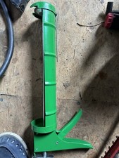 Standard Quart Size Caulk Gun 13oz