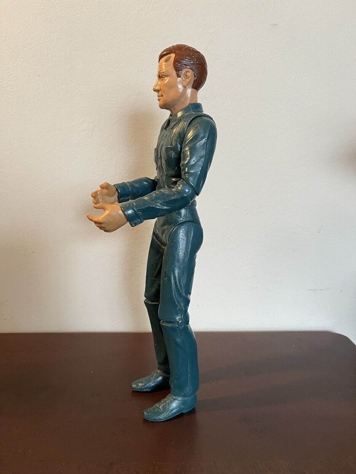Picture 2 of 9
