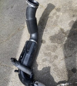 BMW X1 F48 F49 2019 Benzin 141kW Ansaugrohr Ansaugschlauch Turbolader 7619268