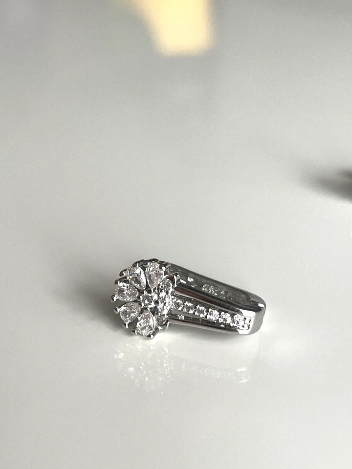 Orecchini In Argento 925 Sterling Con Zircone Orecchini Fiore di Cristallo  - Immagine 4 di 4