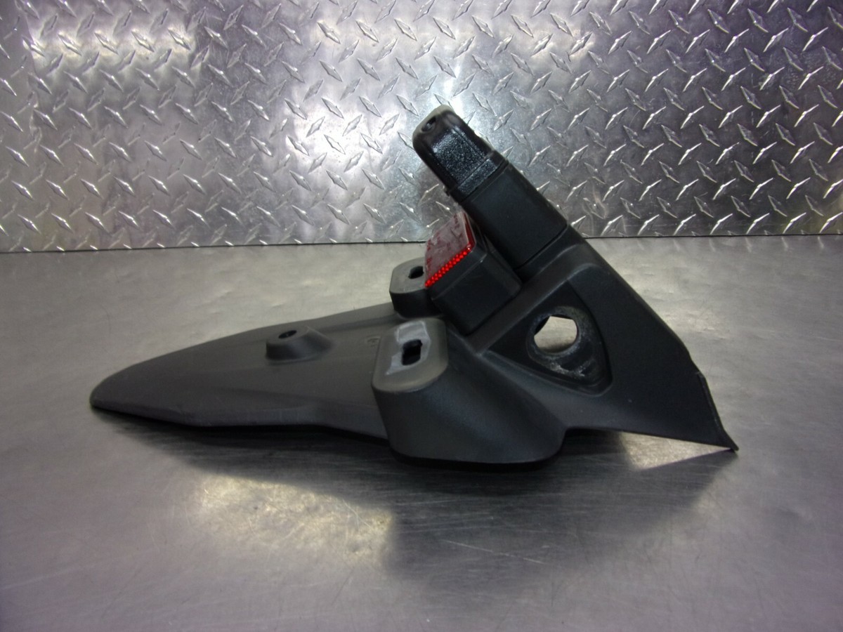 636 A HONDA CBR 250 R 2013 250R OEM REAR FENDER PLATE LICENSE