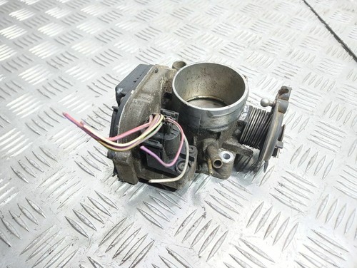 Audi A4 S4 B5 8D 1995 Benzin 70kW Drosselklappe 408237210001 UST36912