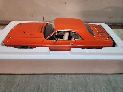 ACME YCID 1970 DODGE CHALLENGER R/T- A1806022OY - ORANGE - 1 OF 400-FREE SHIP
