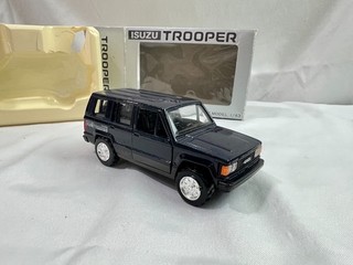 1/43 SCALE MODEL Isuzu Motors Limited Isuzu Trooper