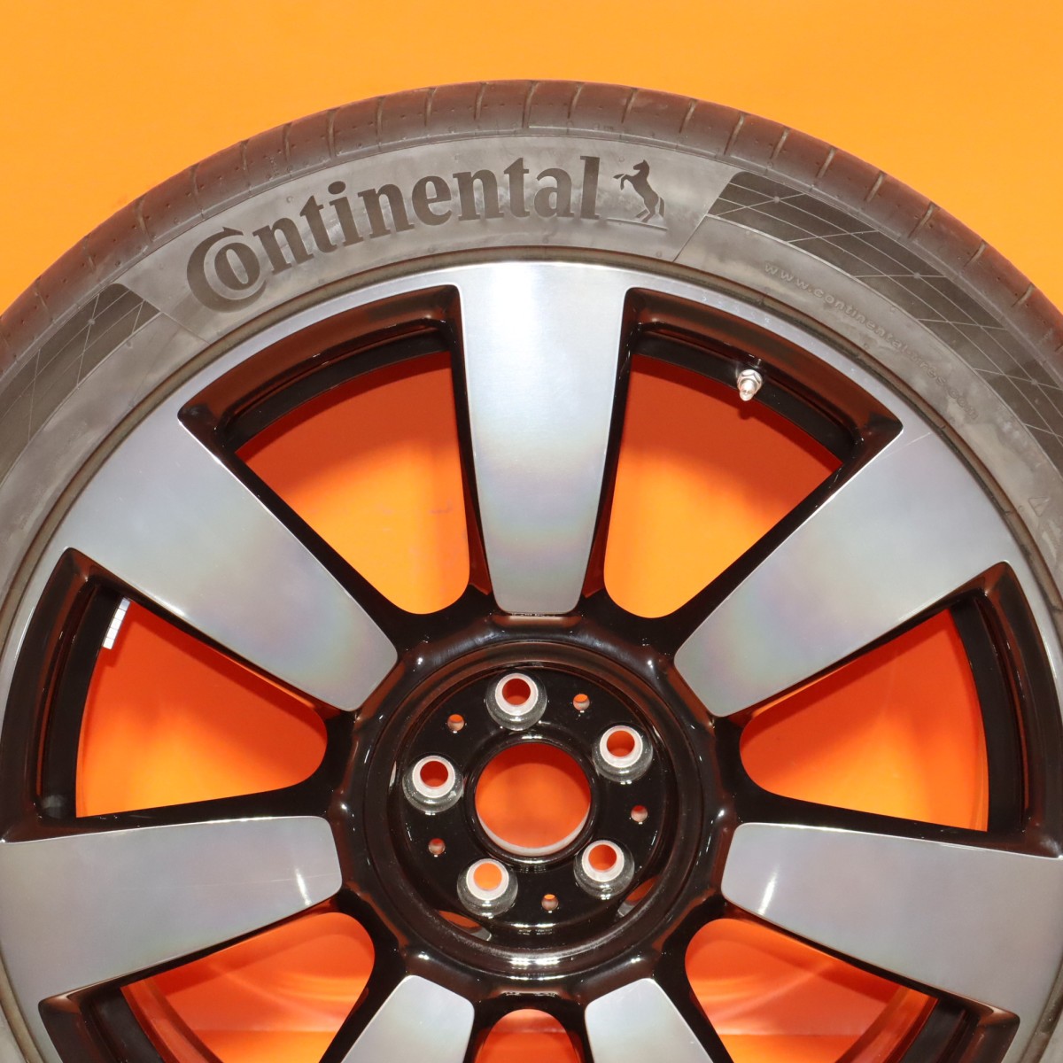 Rolls-Royce Cullinan 2019-2023 Front Wheel P/N 6884712
