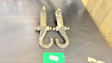 01-07 Chevy Silverado 1500 2500 3500 Tow Hooks Pair 15020940 15020941 Front Oem