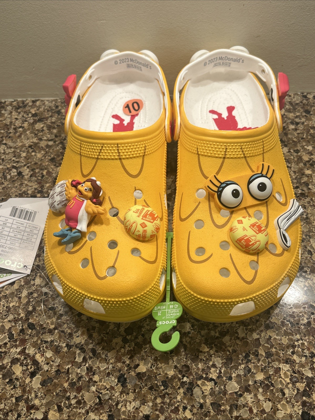 McDonald's &times; Crocs Classic Clog Birdie Yellow Mens Size 10/