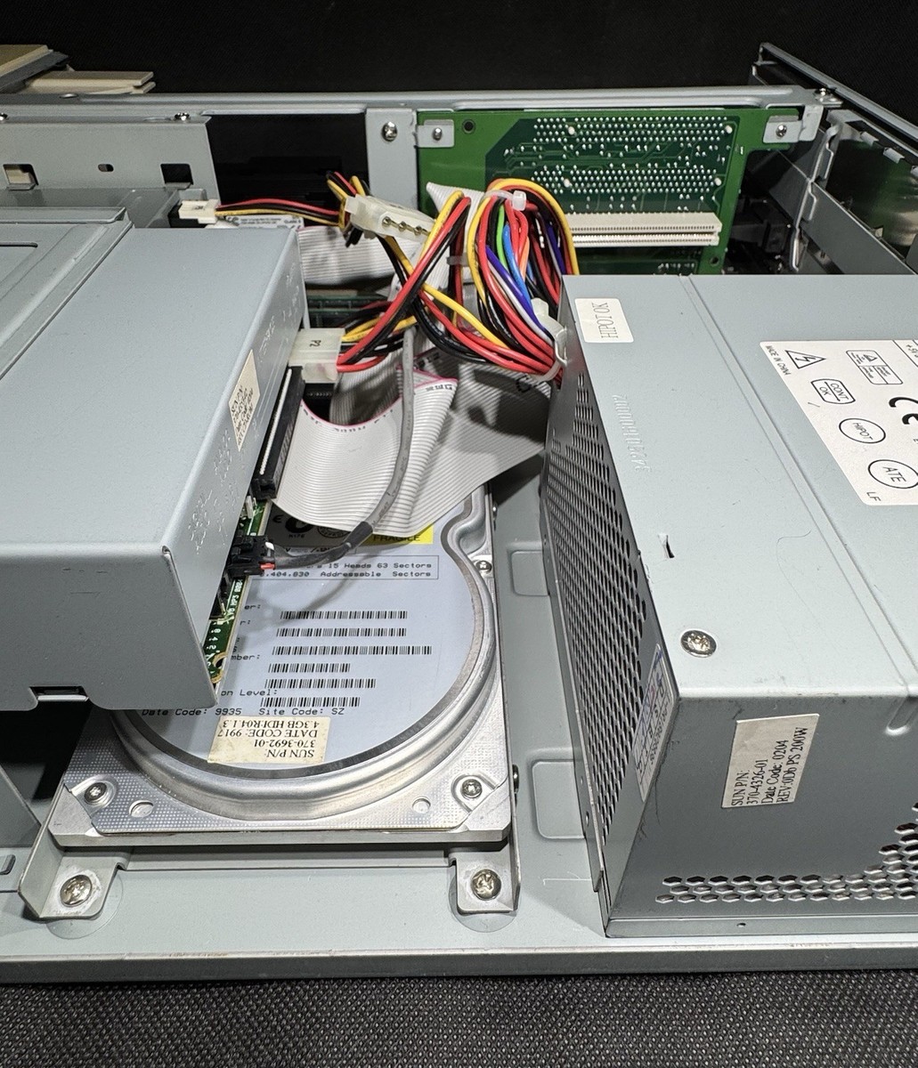 Sun Ultra 5, 400MHz CPU, 256MB Memory, 4.3GB IDE HDD, 48X CD