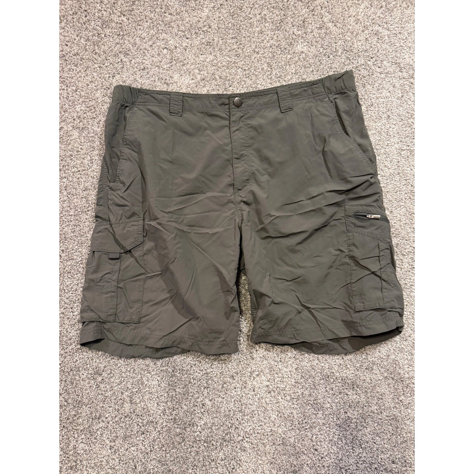 Columbia Cargo Shorts Mens 40 Grey Omni-Shade Hiking Outdoor Lightweight 10in