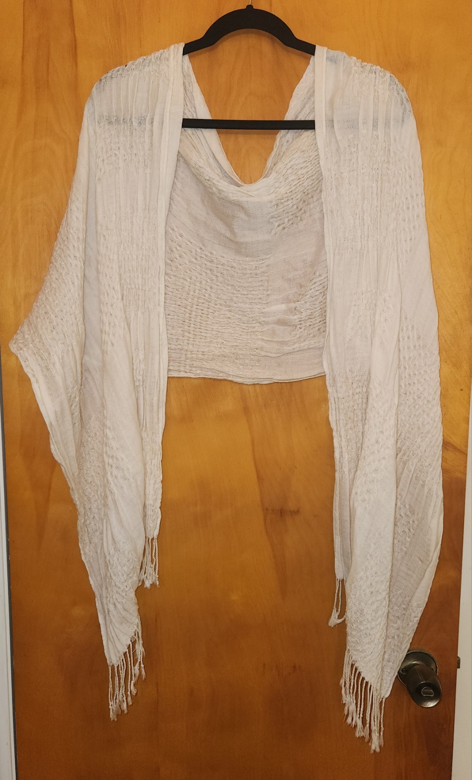 Universal Thread Crinkle Material Ruana Cream Wra… - image 1