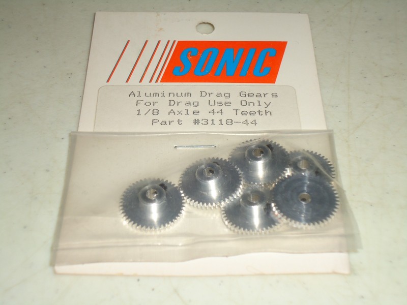 SONIC (6)  44 TOOTH 64 PITCH DRAG  1/8 AXLE SPUR GEARS    SLOT CAR NOS