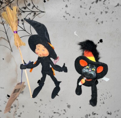 Annalee Dolls Halloween CANDY CORN WITCH CAT 4  And Black Elf With Broom 5 