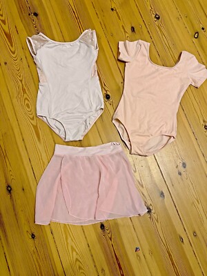 So süß!!! 2 BLOCH Ballettrikots rosa, eins mit Herzchen+ 1 Ballett Rock & Bolero