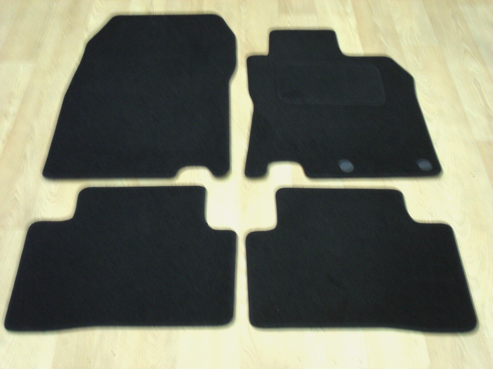 Car Mats to Fit Nissan Qashqai 2014-2021 Tailored Fit Car Mat Set in Black