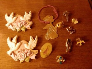 Religious collection 10 count pins, pendants etc priest estate