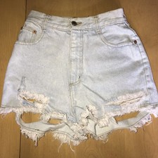 VINTAGE 90's HIGH WAISTED DISTRESSED BOOTY JEAN SHORTS 24" waist 2" inseam