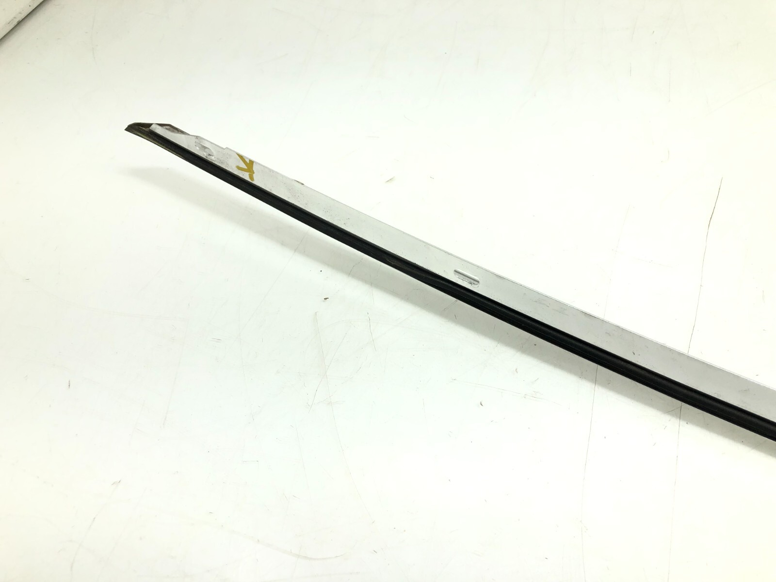 2014-2020 MASERATI GHIBLI SQ4 LEFT DRIVER SIDE UPPER ROOF MOLDING TRIM OEM.