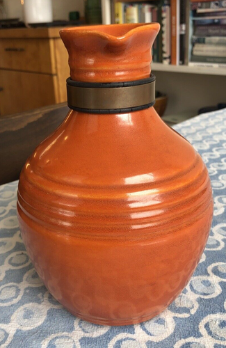 Vintage Pacific California Art Pottery Carafe Pitcher Red Orange Wood Handle - Picture 2 of 7