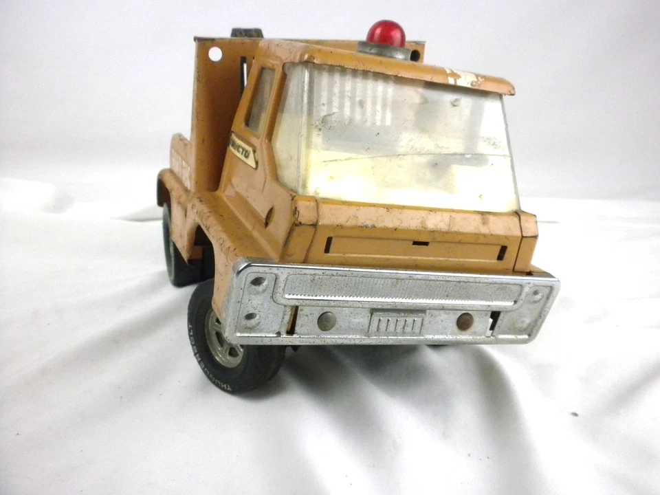 HTF 复古 20 世纪 60 年代 Structo 公路拖船残骸拖车 - 棕色压钢 — 第 4/4 张图片