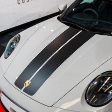 Piattaforma 992 - Serie Performance - Striscia cofano centrale - Adatto a Porsche by Topaz