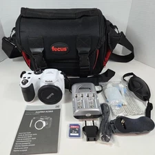 Kodak PIXPRO AZ252 WHITE 16MP Digital Camera 25x Optical Zoom HD Video + Extras
