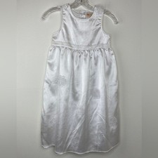 White Sleeveless Satin Floral Embroidered Girls Dress With Back Buttons size 6