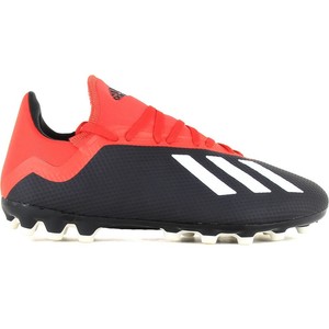 botas futbol cesped artificial