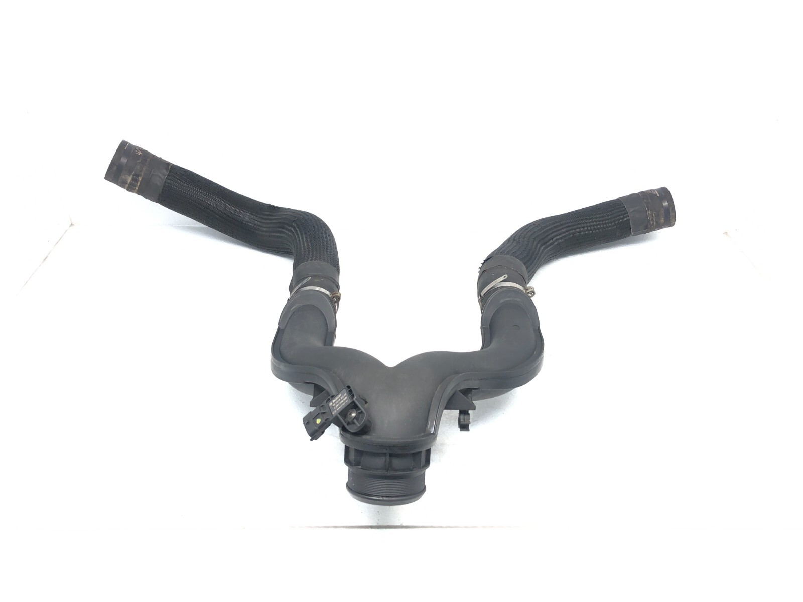 2014-2020 MASERATI GHIBLI SQ4 3.0L AIR INTAKE INLET DUCT TUBE W/ MAF SENSOR OEM.