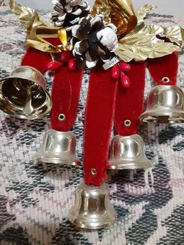 VINTAGE DOOR BELLS WITH FOIL LEAF, PINE CONE & BERRIES - Picture 3 of 4