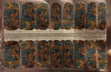 Color Nail Polish Strips, 16ct. Aqua Gold.