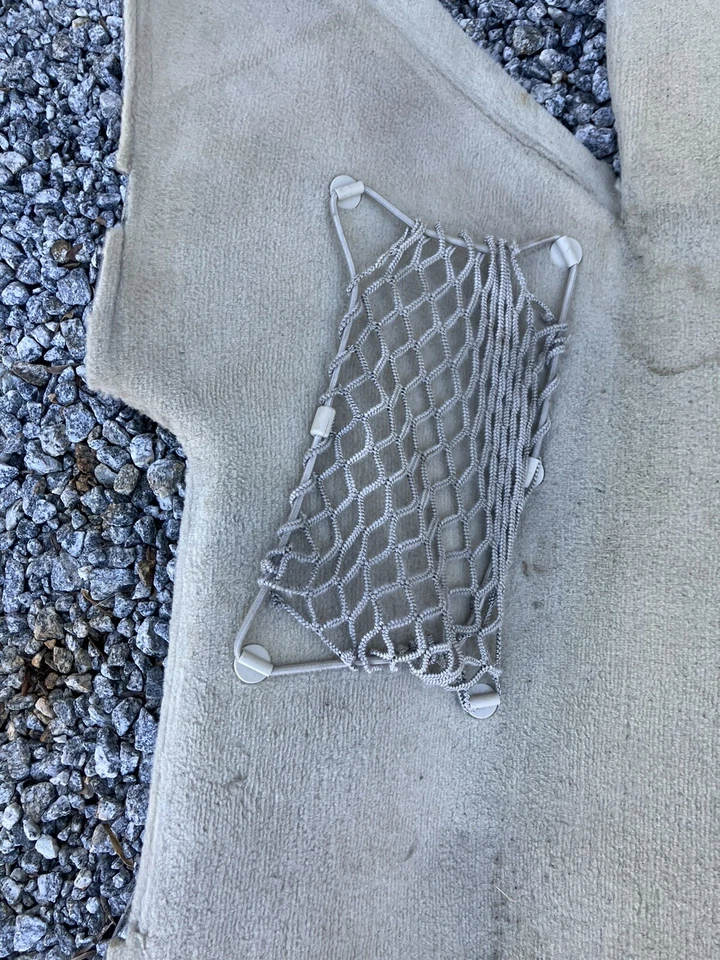 2003 2004 2005 2006 MERCEDES E320 E350 RIGHT FRONT CARPET RUG BEIGE — 第 2/4 张图片