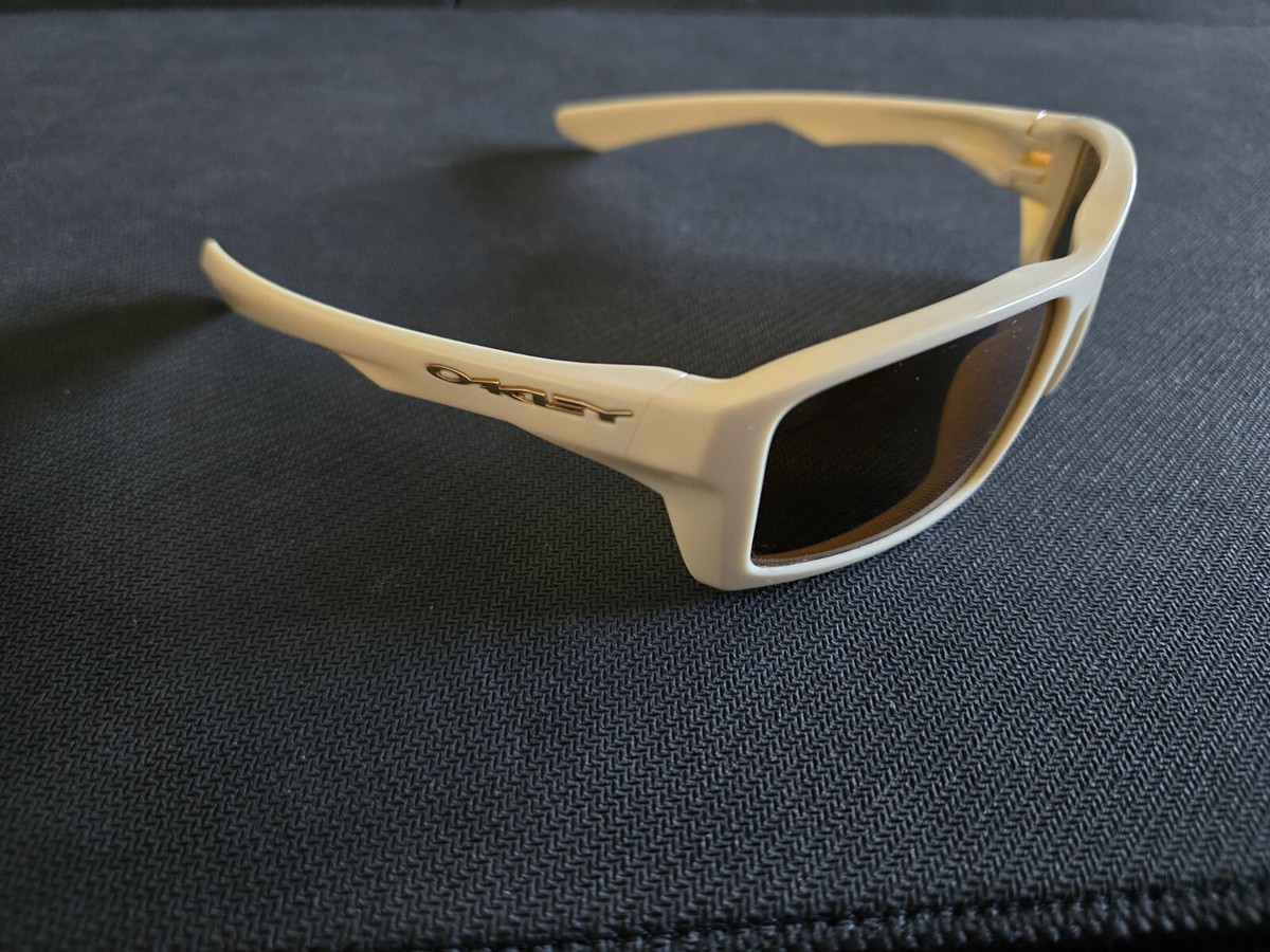 【OKLEY/オークリー】サングラス Twitch Brown Sugar Rare Oakley Twitch Square O Brown Sugar / VR50 - Brown