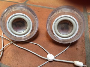 apple computer speakers