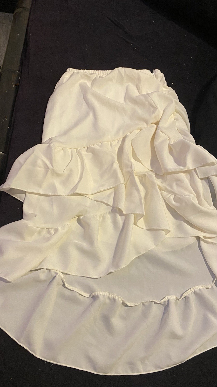 Cremefarbend Stufenrock Gr S