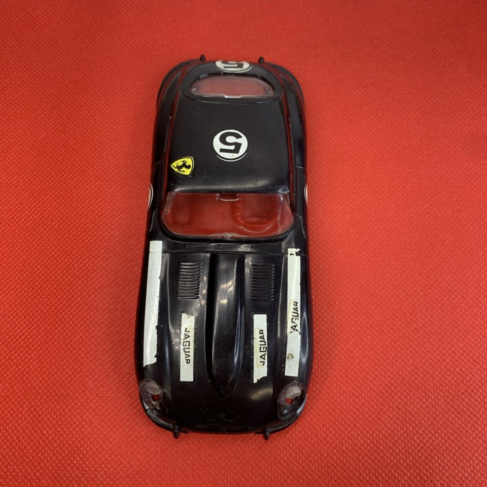 Jaguar E-type C34 - Scalextric
