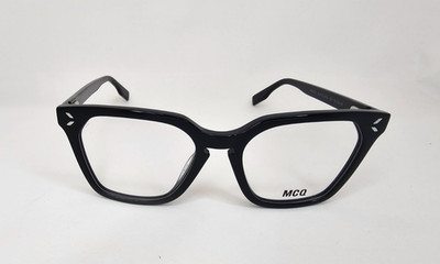 MCQ Brille