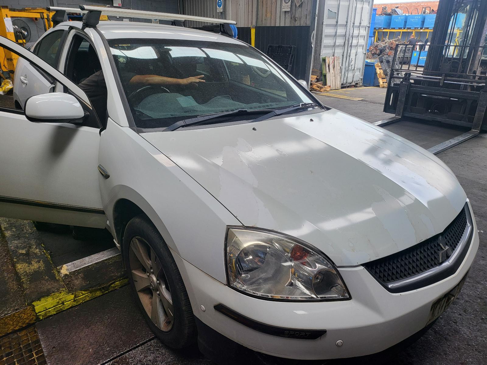 Mitsubishi 380 Right Front Caliper DB 09/2005-03/2008 - thumbnail 8