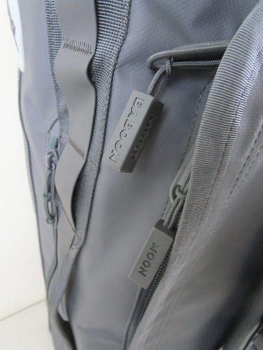 Baboon to the Moon Go-Bag Mini 32L Zaino Bagaglio da Viaggio Borsone in Grigio - Foto 12 di 18