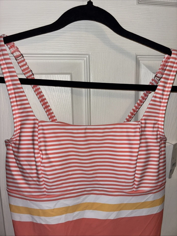 Nuevo con etiquetas Camiseta Tankini Lands End Talla 6 Rosa Melocotón Naranja Rayas Natación Con Cable Copa Crucero Foto 3 de 4