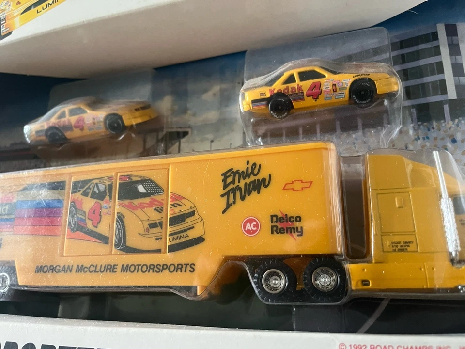 Road Champs Ernie Irvan #4 NASCAR 1992 3 piezas Kodak Transporter conjunto coches de stock Foto 3 de 4