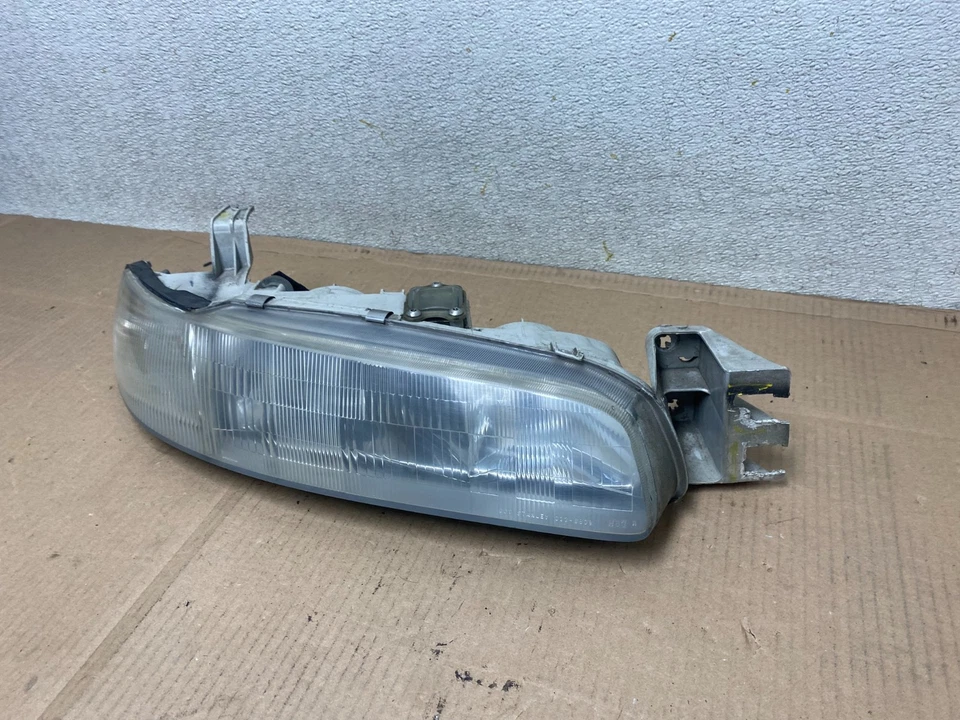 Faro lateral derecho pasajero Mazda 626 1993 a 1997 OEM R6914 DG Foto 2 de 4