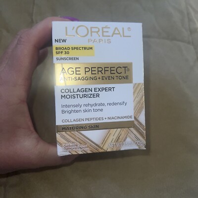 L'Oréal Paris Age Perfect Collagen Expert Day Moisturizer with SPF 30 - 2.5 oz