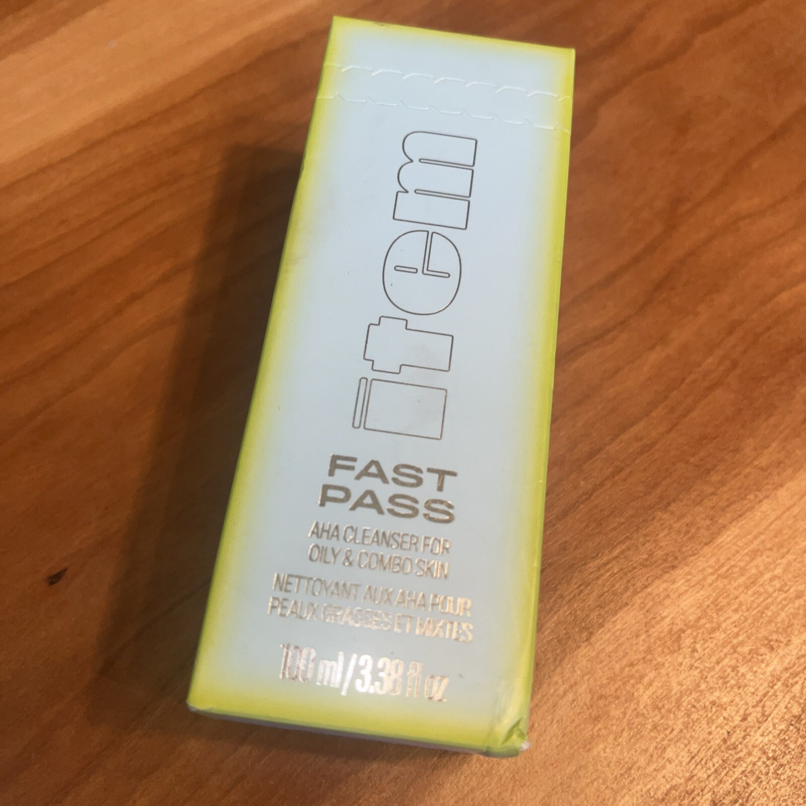 Fastaha ITEM Beauty Vegan Fast Pass AHA Cleanser For Oily & Combo Skin 100 ML ...