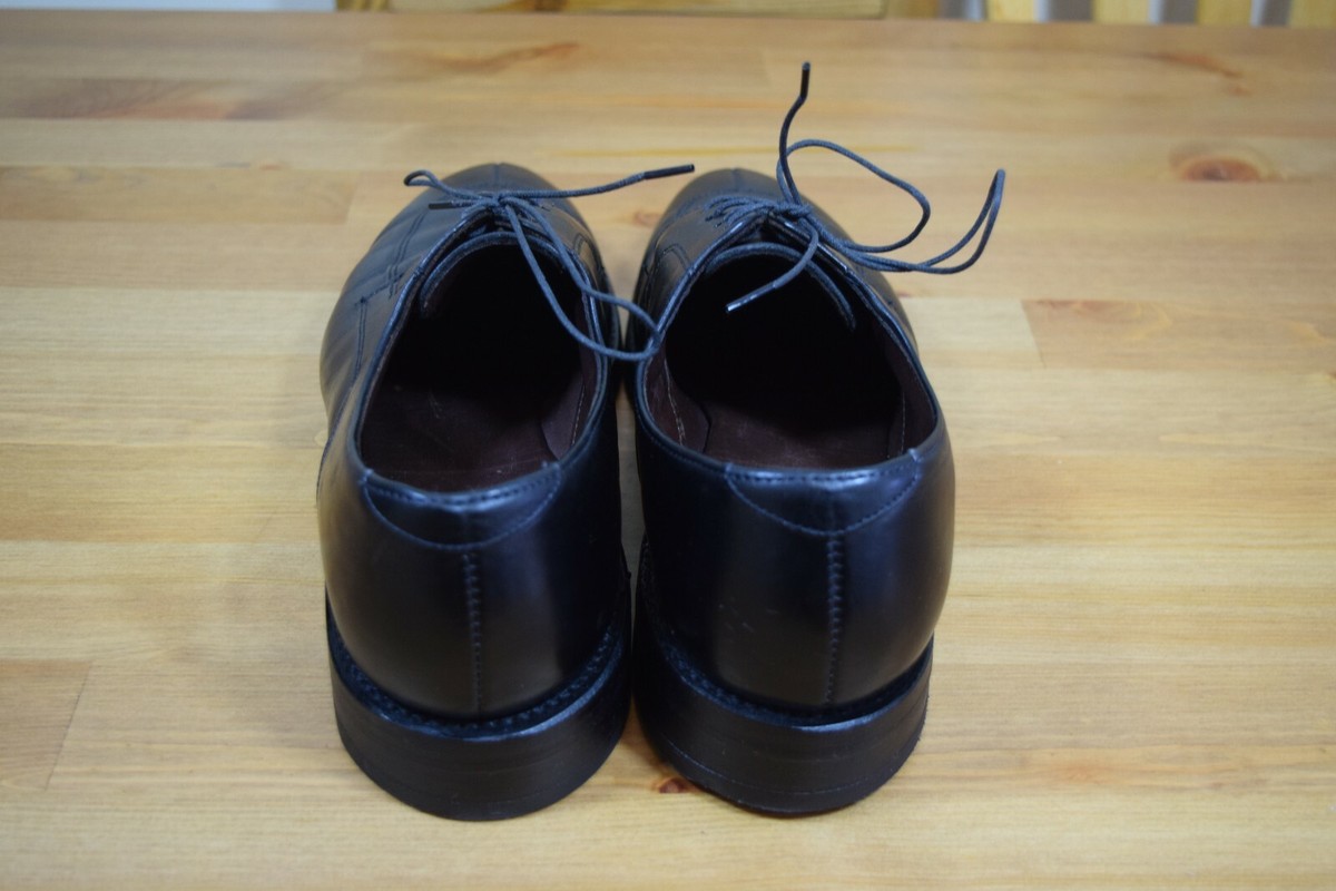 Allen Edmonds Men display picture 1