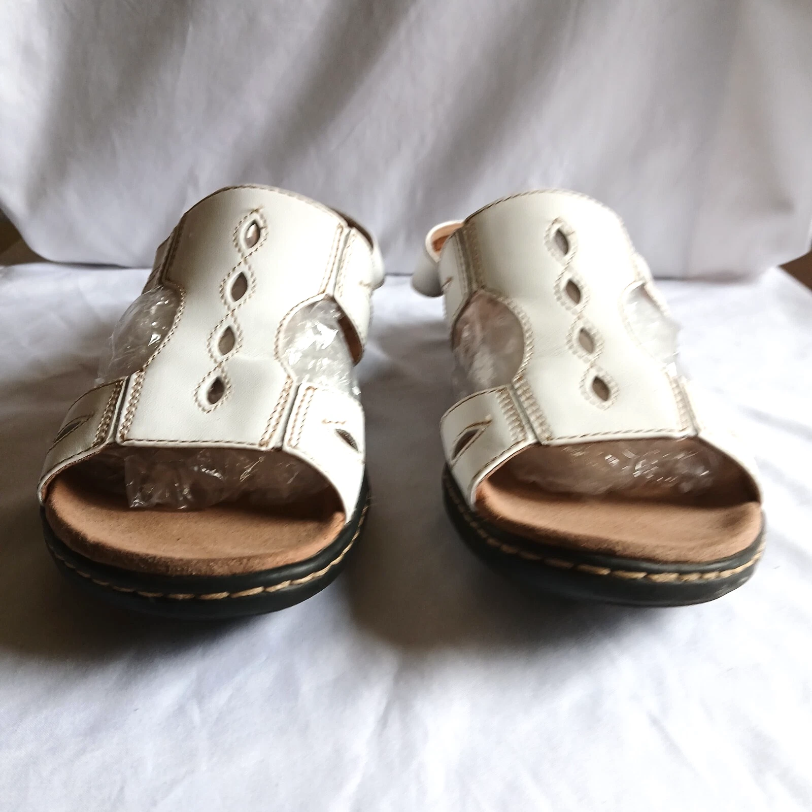 Sandali piatti Clarks Collection morbidi ammortizzati comodi taglia 9B colore bianco