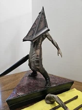 NEW Silent Hill 2: Red Pyramid Thing DEFINITIVE EDITION First 4 Figures